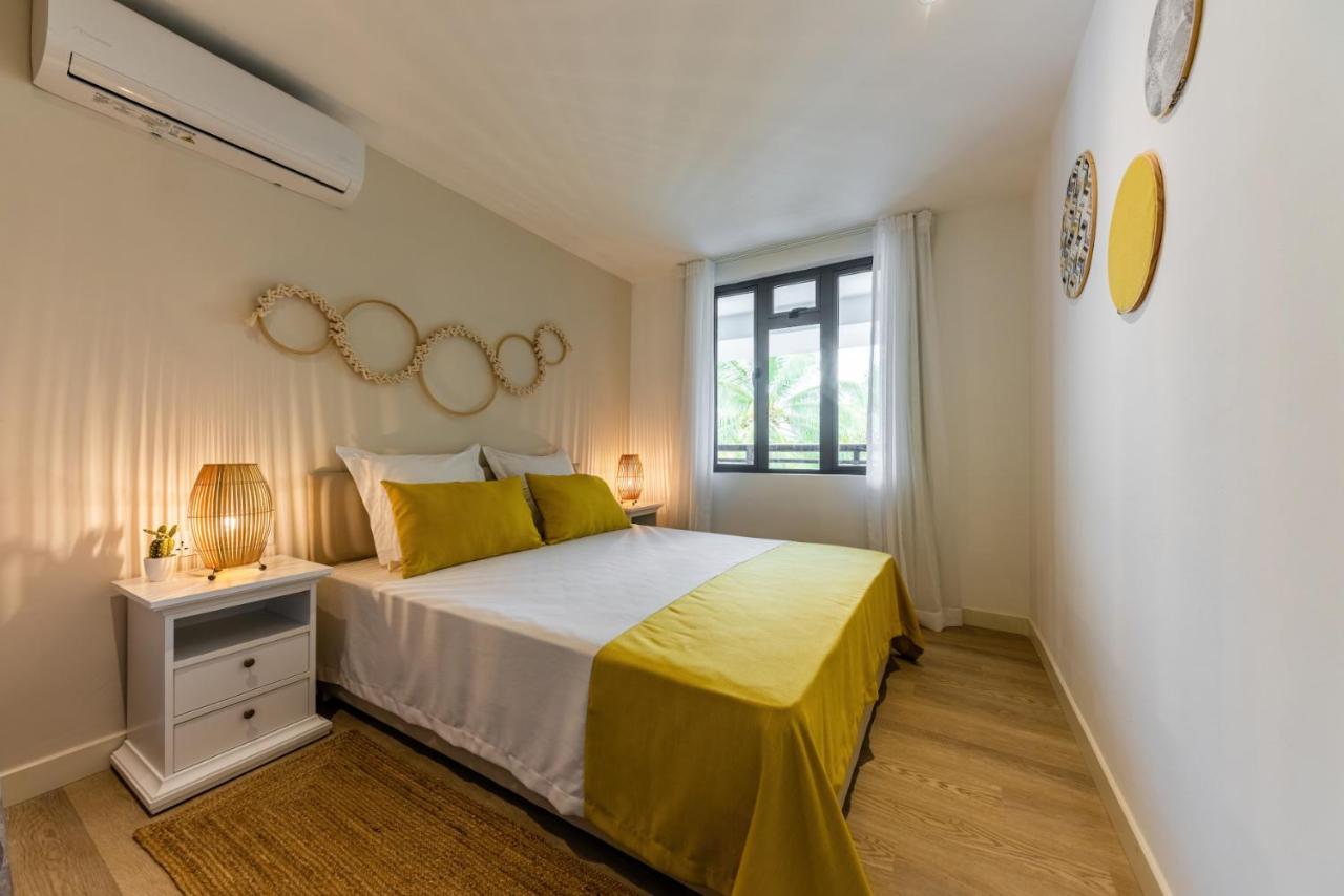 Les Cerisiers Beach Residence, Cosy And Modern 3 Bedroom Apartment Located 50 Metres From The Beach And From All Amenities And Restaurants On The Coastal Road Flic en Flac Bagian luar foto