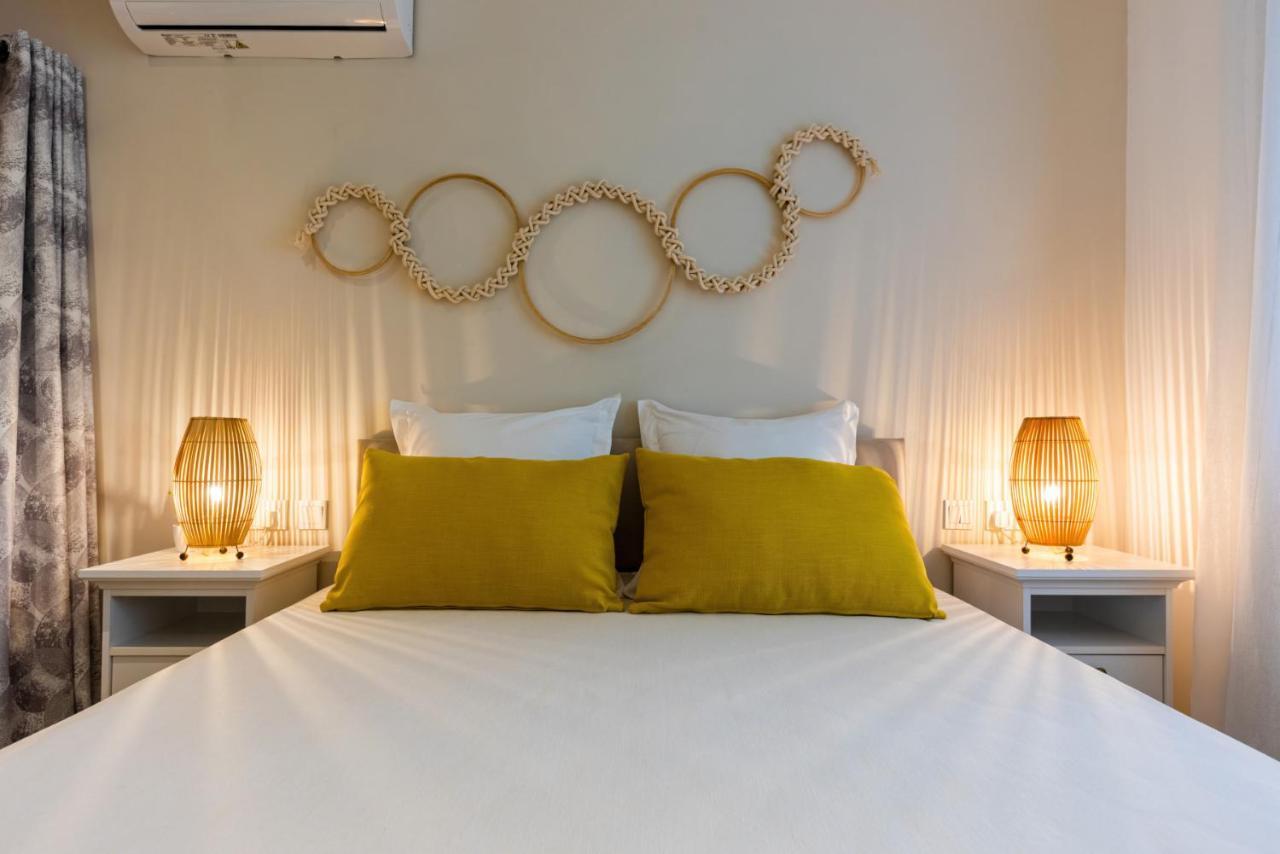 Les Cerisiers Beach Residence, Cosy And Modern 3 Bedroom Apartment Located 50 Metres From The Beach And From All Amenities And Restaurants On The Coastal Road Flic en Flac Bagian luar foto